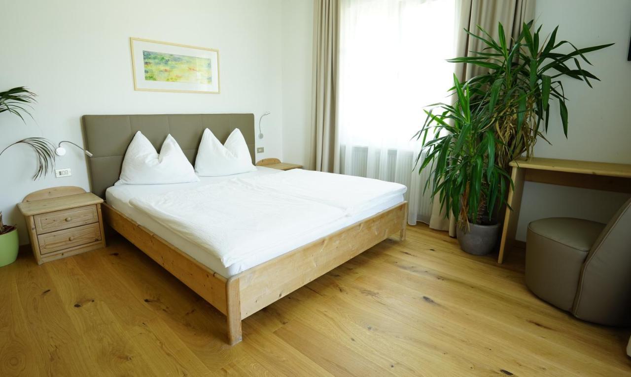 Burgunderhof Villa Montagna Kültér fotó